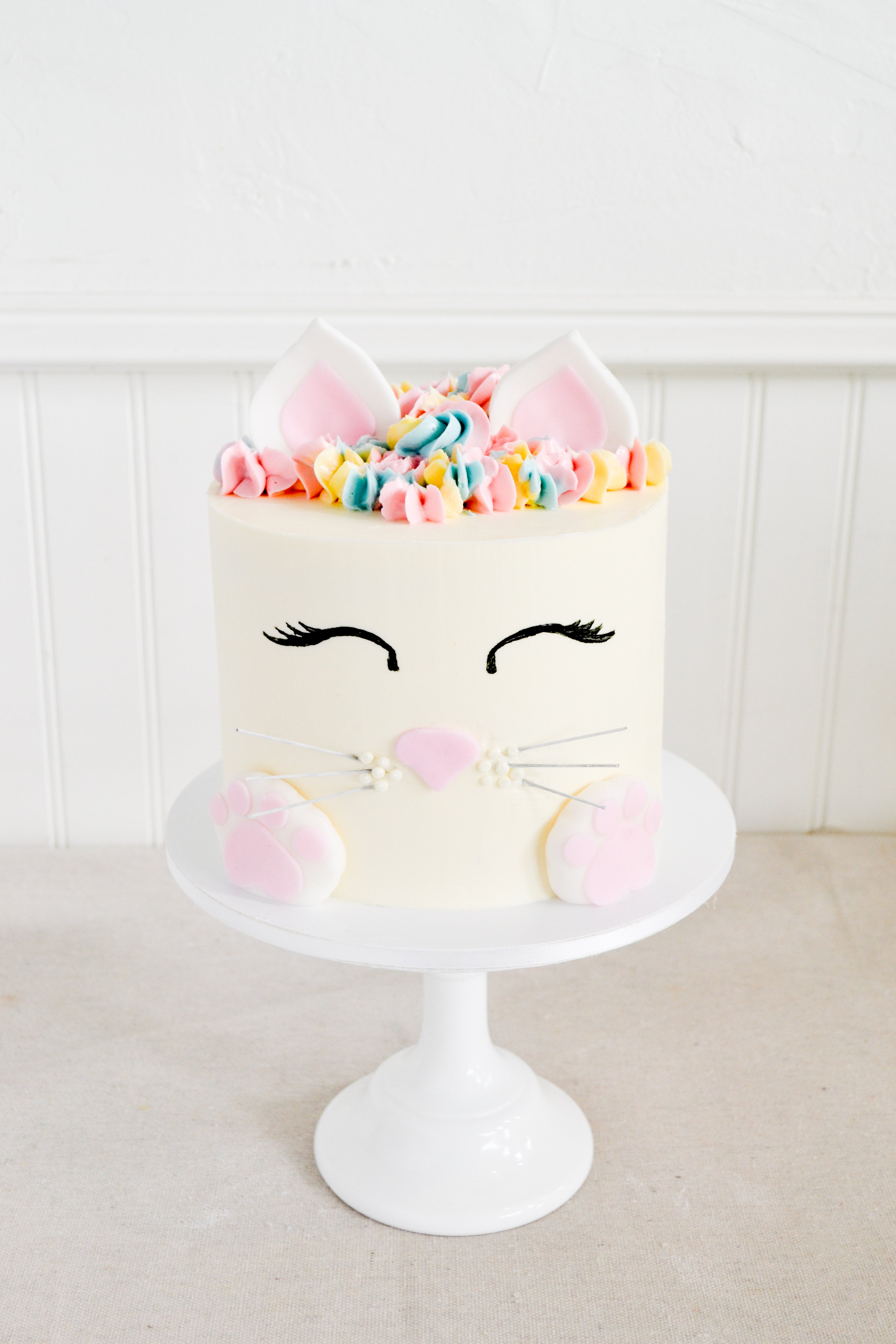 Floral Kitty Cake | Lulu's Sweets Boutique