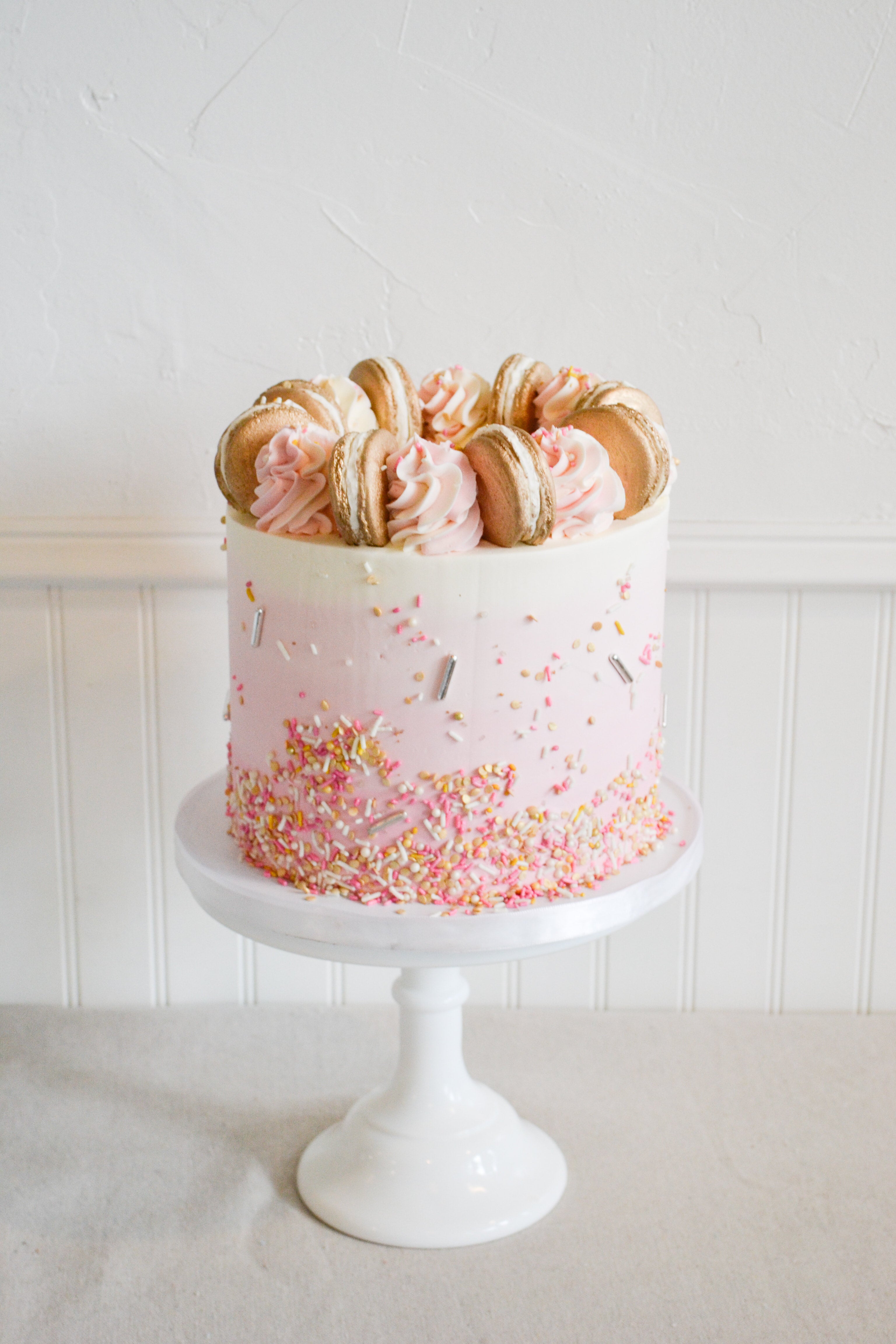 Pink Fault Line Cake With Macaroons (Eggless) - Ovenfresh