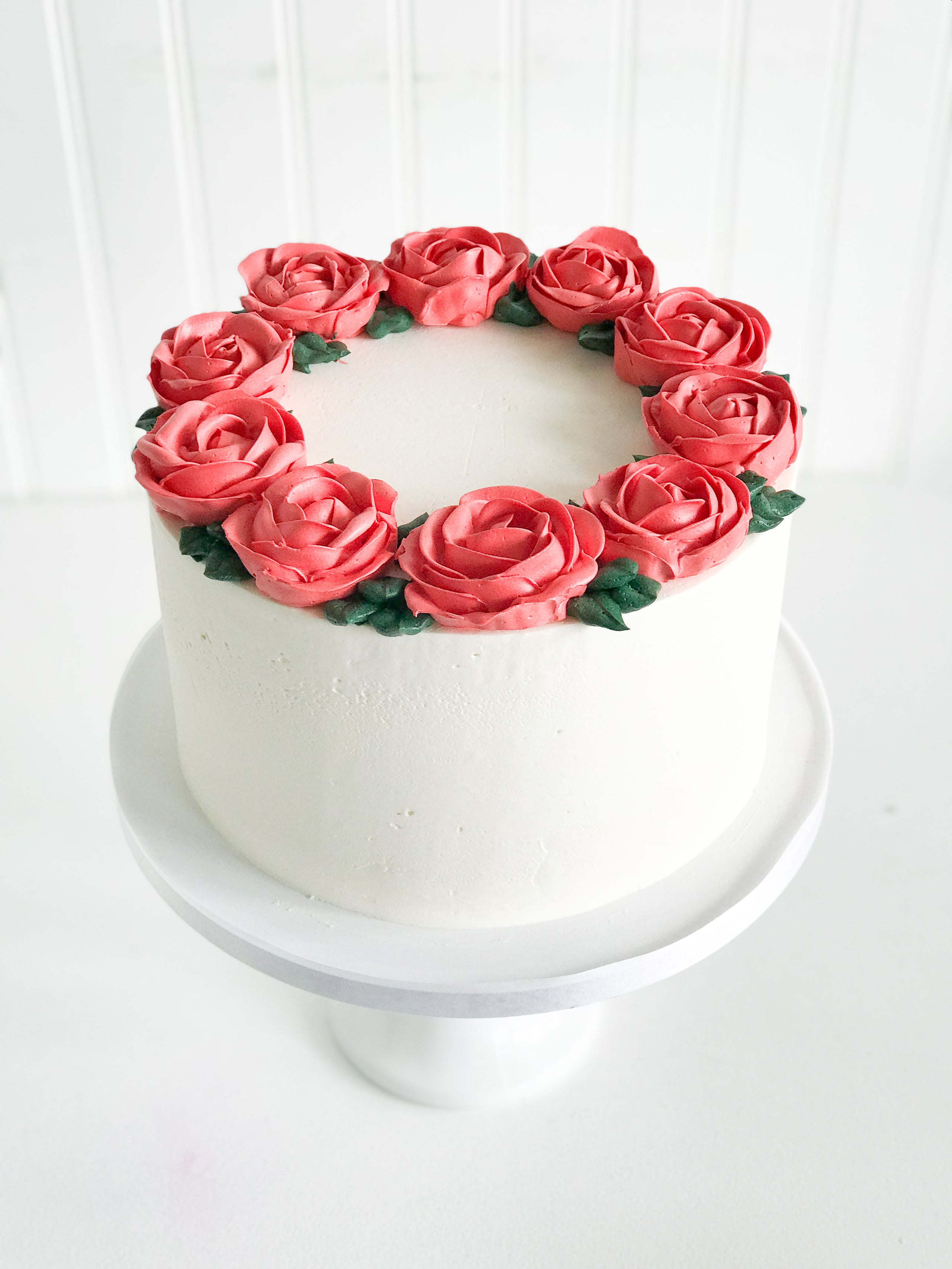 Simple Roses Cake Design